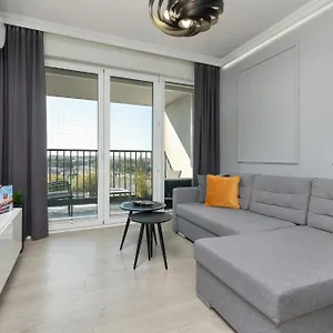 Podgorze Lipska Pet-friendly With Balcony And Parking By Renters Prestige , Kraków Polska