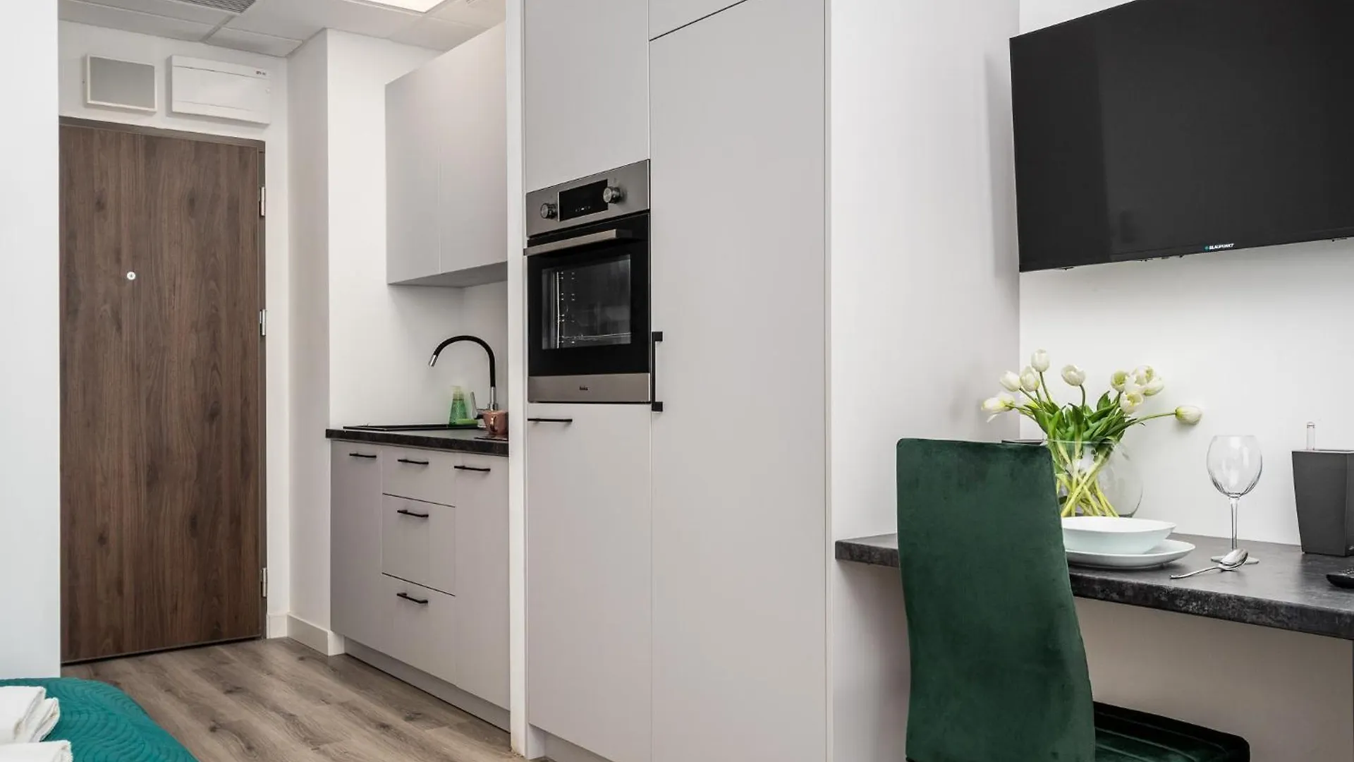 Kasprzaka 29 Bliska Wola Tower By Perfect Apart Warsaw Apartment