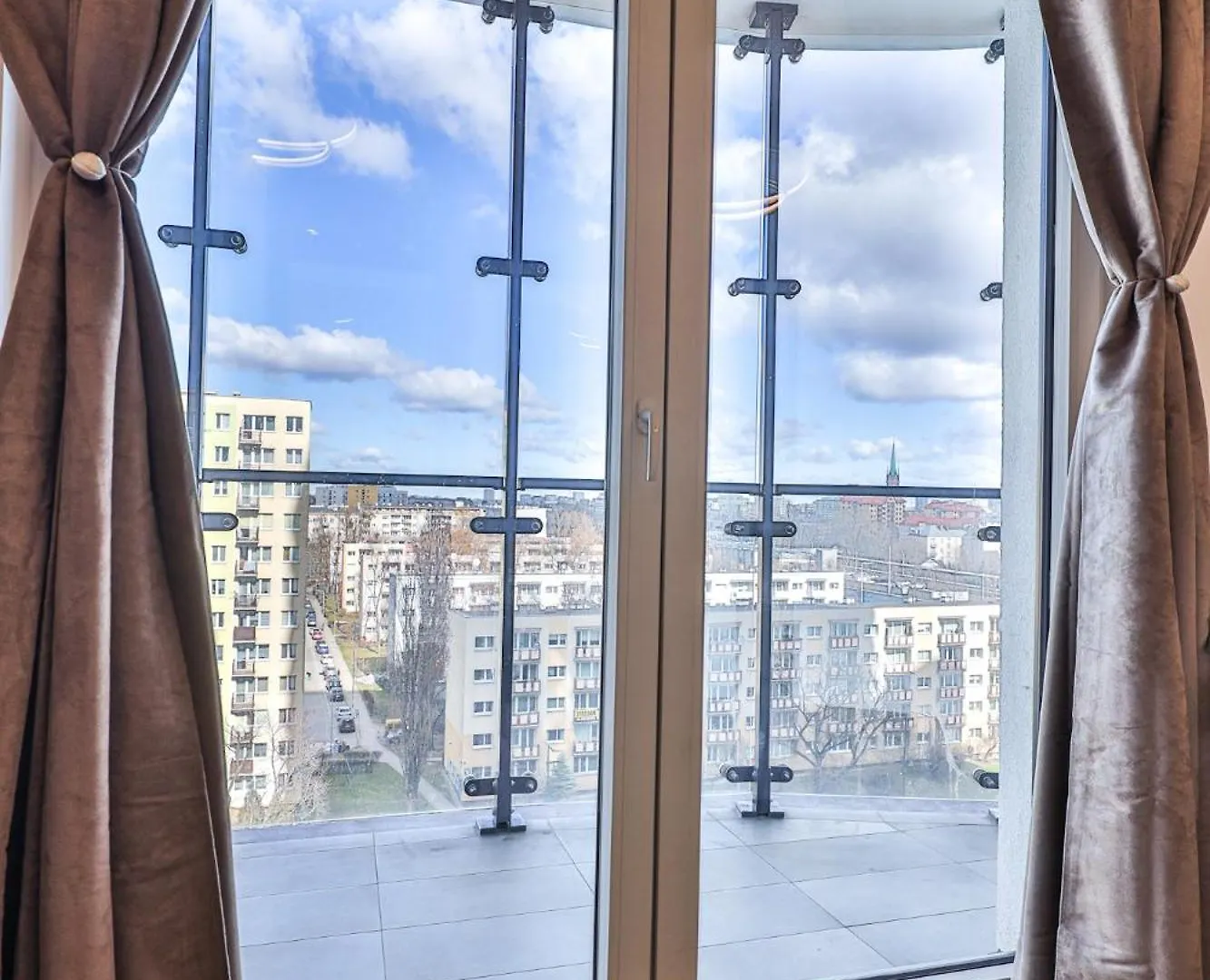 Kasprzaka 29 Bliska Wola Tower By Perfect Apart Varsavia